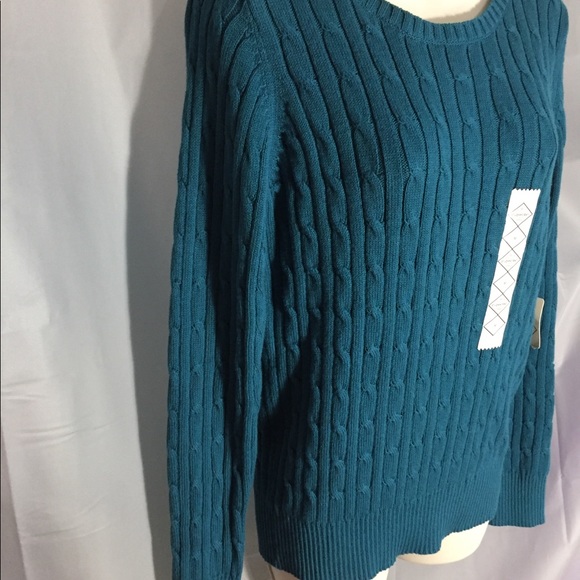 S T John ‘ Bay EST 1984 Sweater - Picture 2 of 5